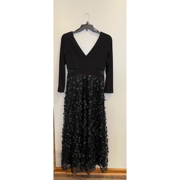 Black formal dress - Picture 2 of 2